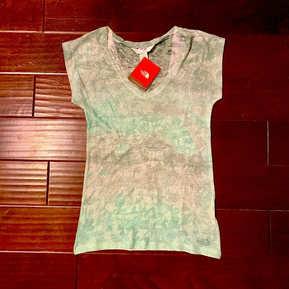 North Face green/blue top